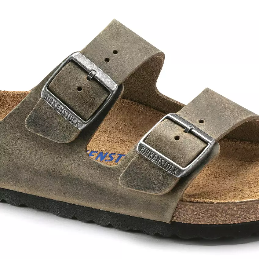 'Birkenstock' Men's Arizona Oiled Leather Soft Bed Sandal - Faded Khaki