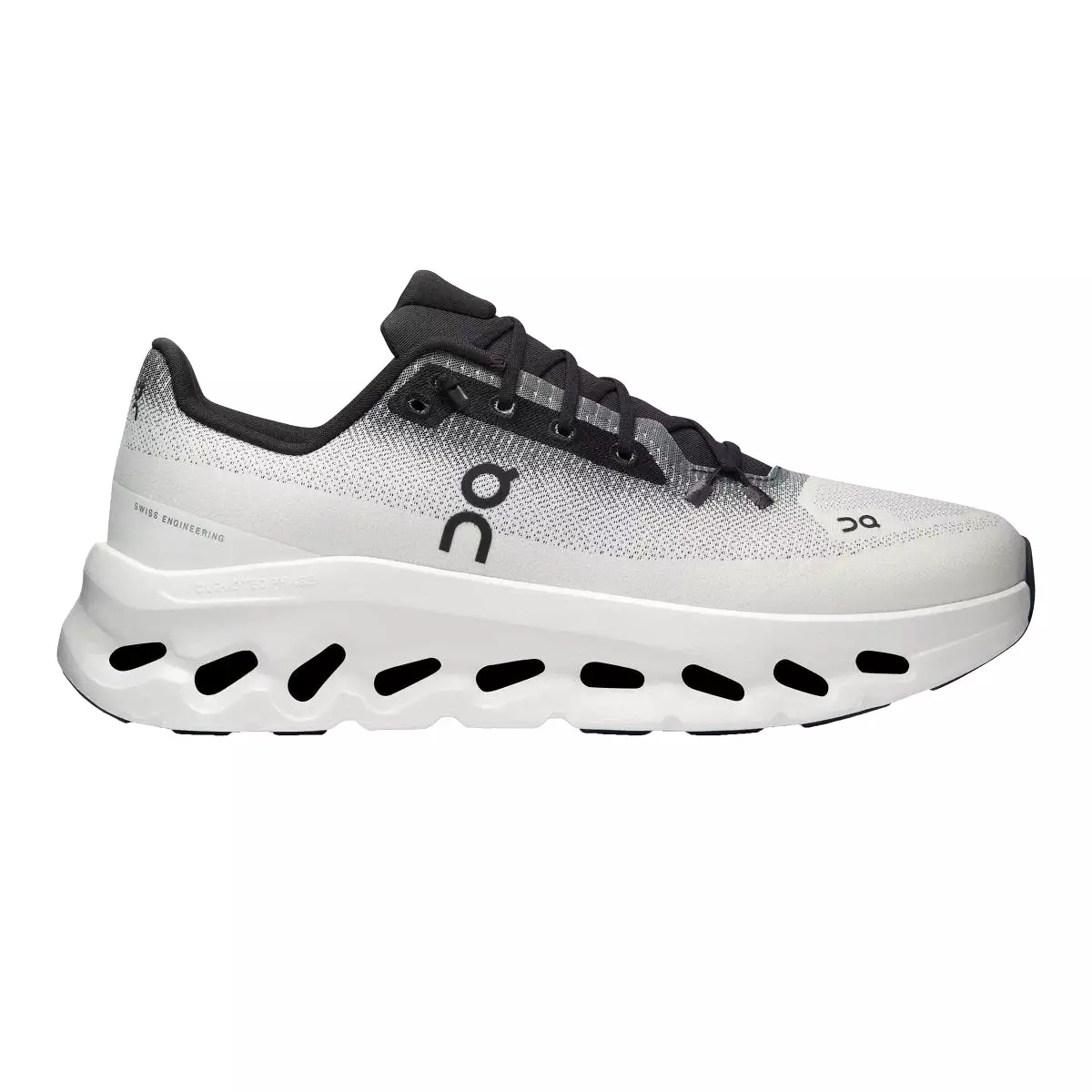 On Running Women's Cloudtilt Black/Ivory