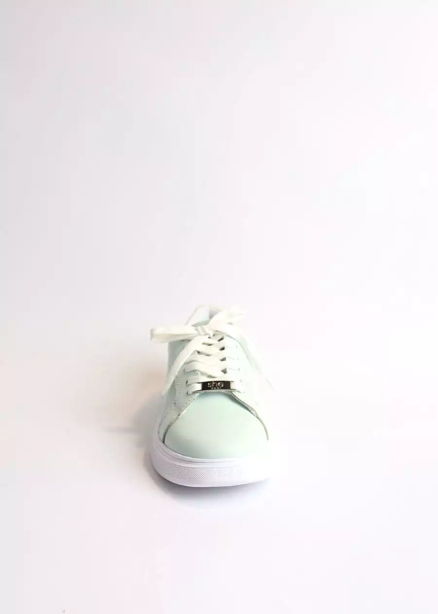 Styles: women's lifestyle sneaker